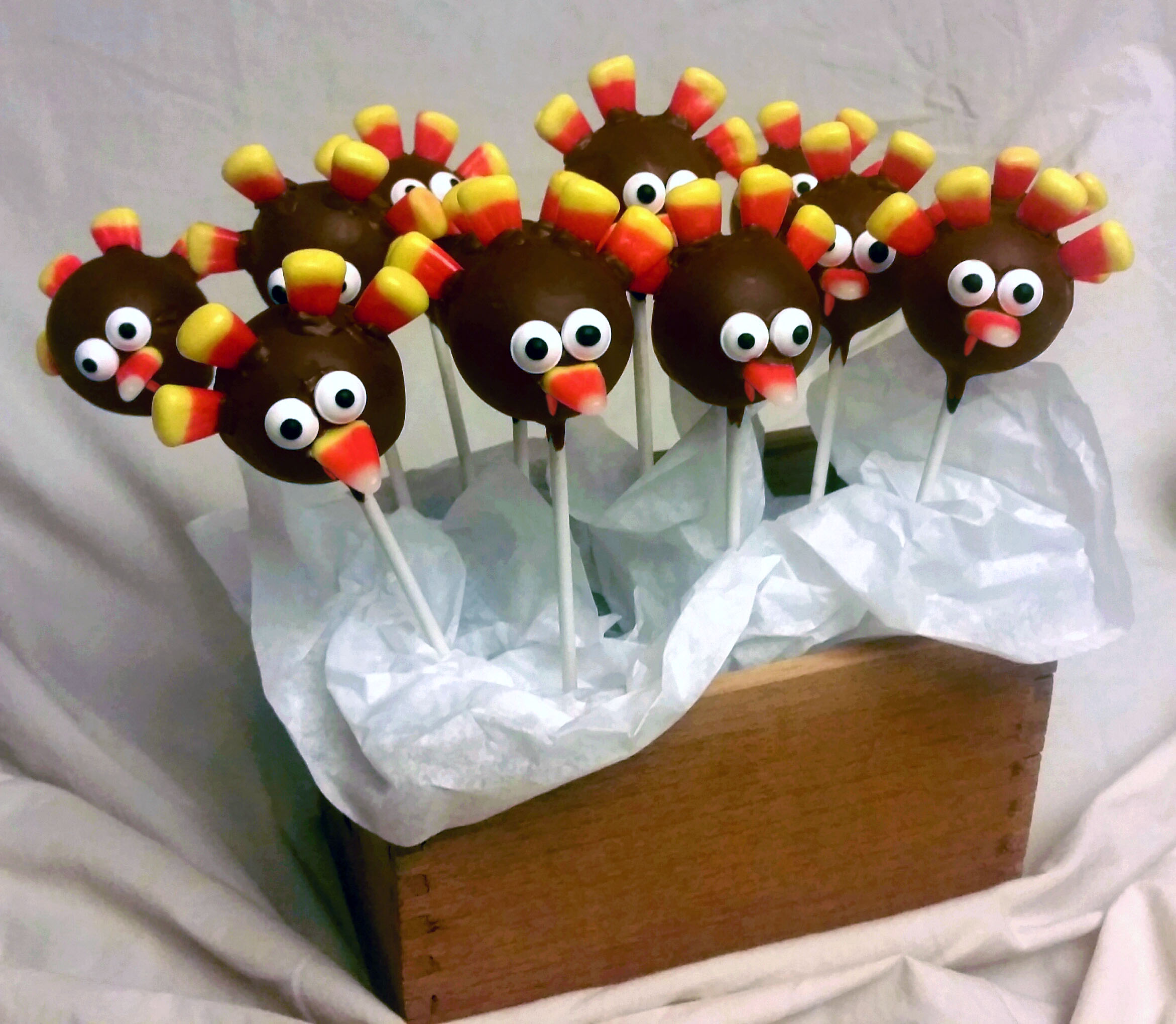 Turkey cake pops | The Enchanted Whisk